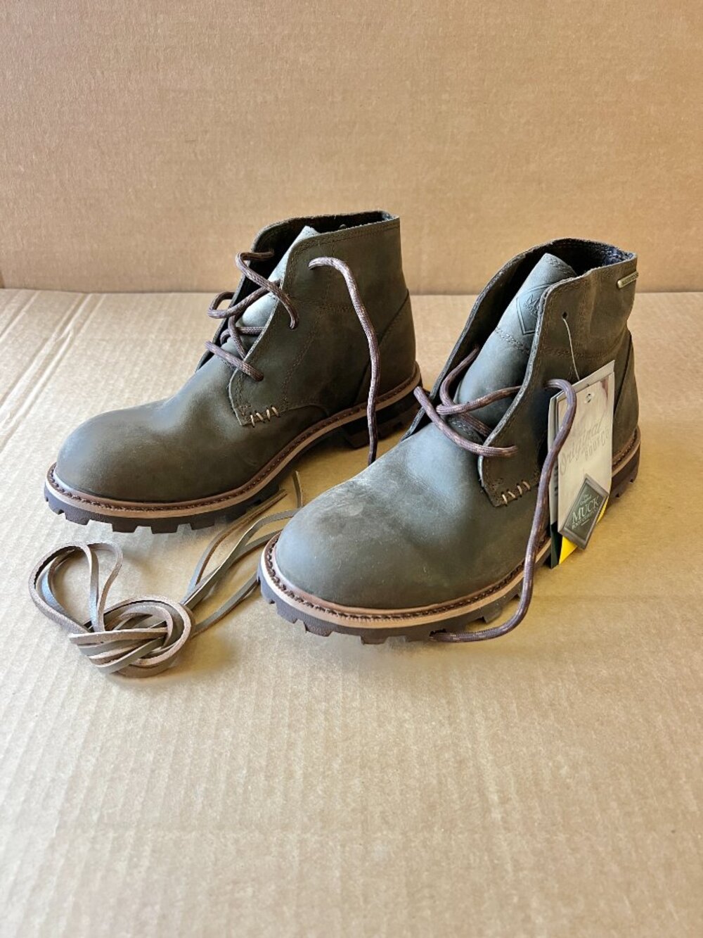 Muck Men's Freeman Size 8 Boot Brown Outdoor Casual Leather Waterproof